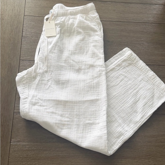 Aritzia Little Moon NWT
AirPlush Cotton™ Sail Pant, L - Picture 5 of 9